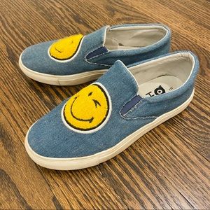 Smiley sneakers